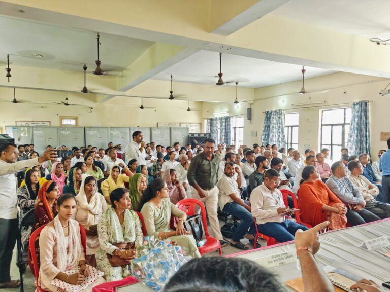 ब्लॉक प्रमुख हर्ष कुमार दौलत की अध्यक्षता में क्षेत्र पंचायत की बैठक, उठाए गए कई गंभीर मुद्दे