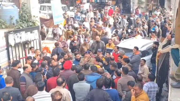 मोर्चरी में शव को चूहों द्वारा कुतरने का मामला, डीएम ने सीएमएस, मोर्चरी इंचार्ज और एजेंसी को भेजा नोटिस