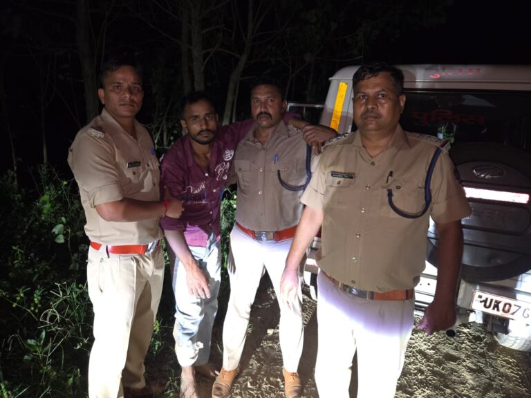 हरिद्वार में पुलिस और बदमाशों के बीच मुठभेड़, एक बदमाश को लगी गोली, बाइक मैकेनिक हत्याकांड में थे शामिल